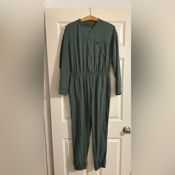 Old Navy Pants - Old Navy Green Active Jumpsuit Size Medium
